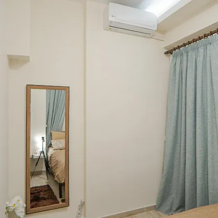 Cozy In The Center Of Apartament Salonic